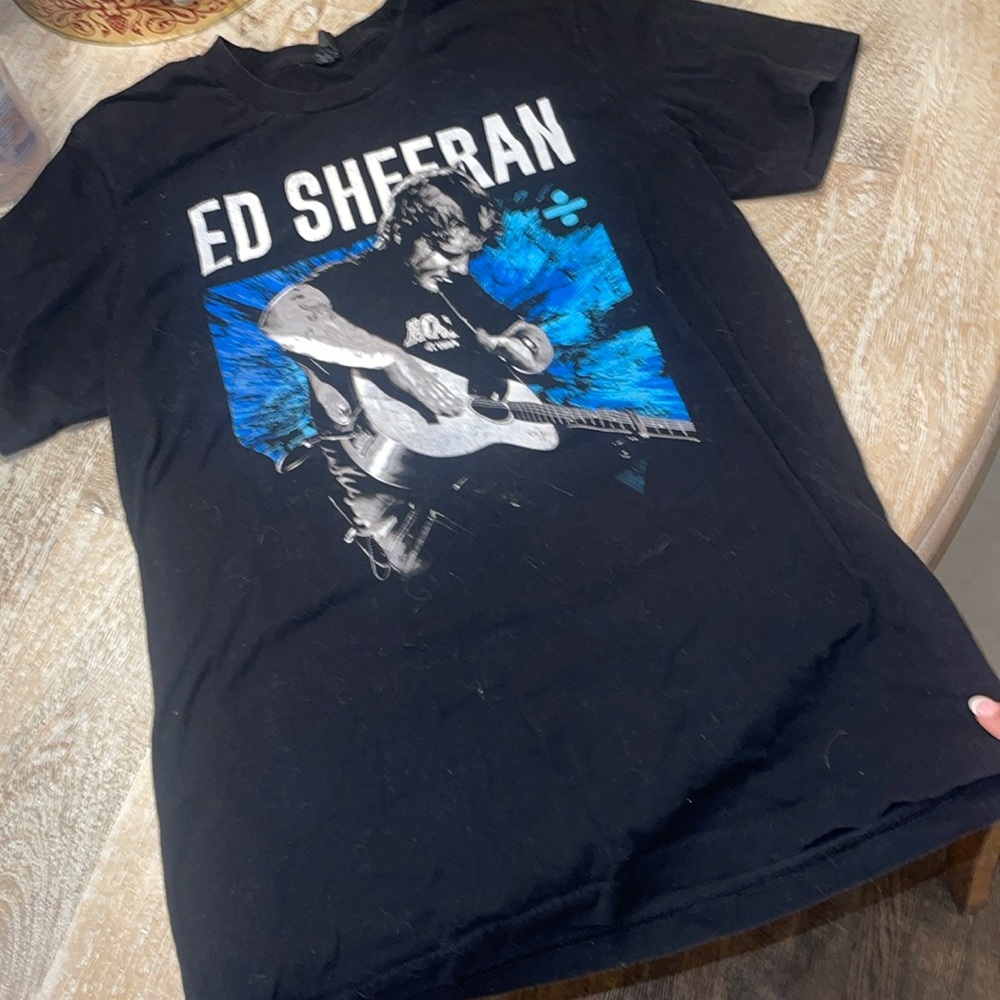 Ed Sheeran Divide World Tour Tshirt Large